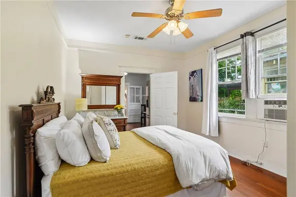 8633 35 S CLAIBORNE AVE, New Orleans, LA 70118