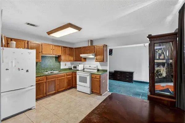 908 N CLARK LN, Westwego, LA 70094