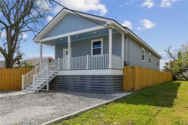 9216 OLEANDER ST, New Orleans, LA 70118