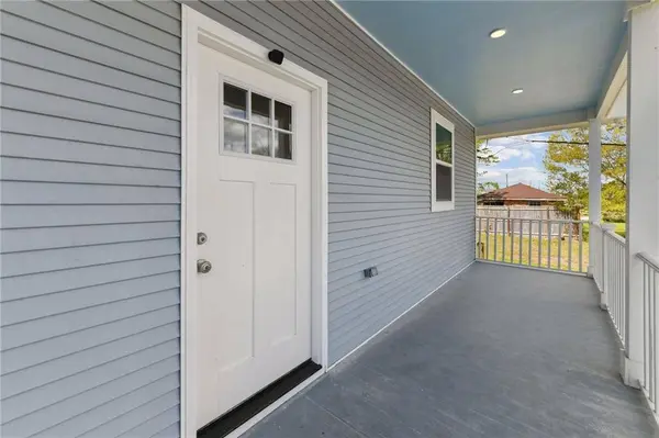 9216 OLEANDER ST, New Orleans, LA 70118