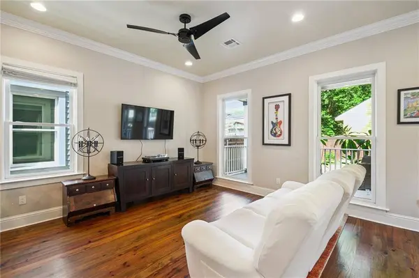 819 FRANKLIN AVE, New Orleans, LA 70117