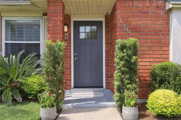 1509 HARCOURT DR, New Orleans, LA 70122