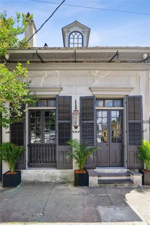 1308 HENRIETTE DELILLE ST, New Orleans, LA 70116