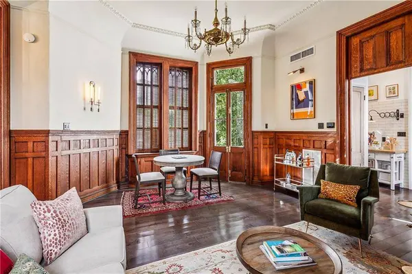2625 ST CHARLES AVE #2, New Orleans, LA 70130