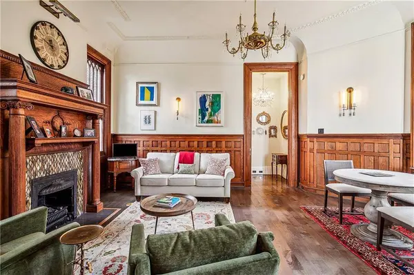 2625 ST CHARLES AVE #2, New Orleans, LA 70130