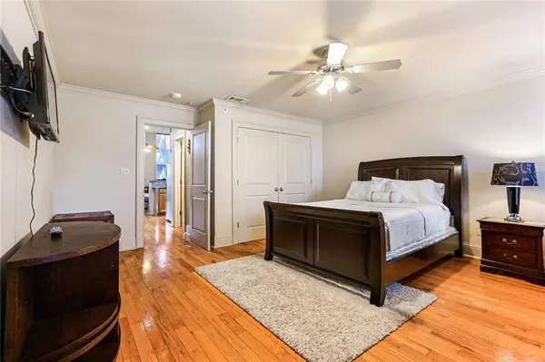 8416 OAK ST #F, New Orleans, LA 70118