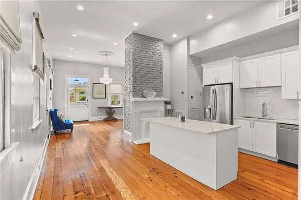 721 8TH ST, New Orleans, LA 70115