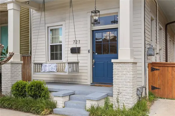 721 8TH ST, New Orleans, LA 70115