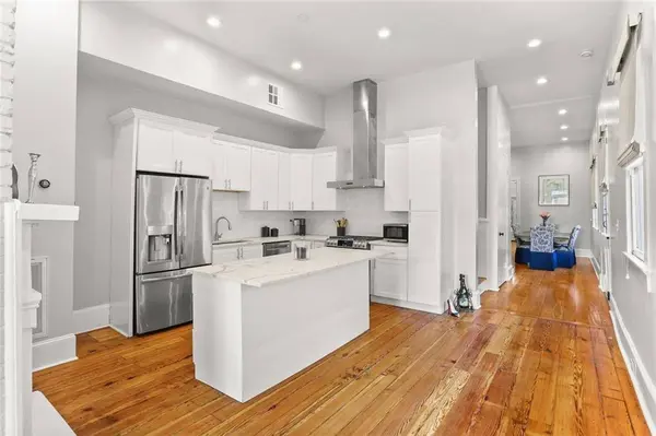 721 8TH ST, New Orleans, LA 70115