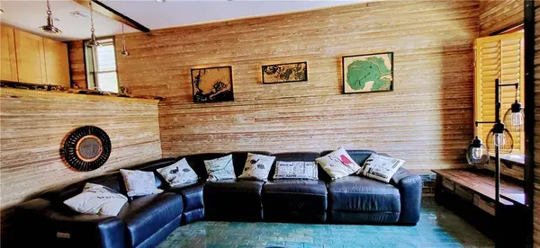 2112 BARONNE ST #A, New Orleans, LA 70113