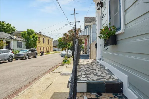 3018 MAUREPAS ST, New Orleans, LA 70119