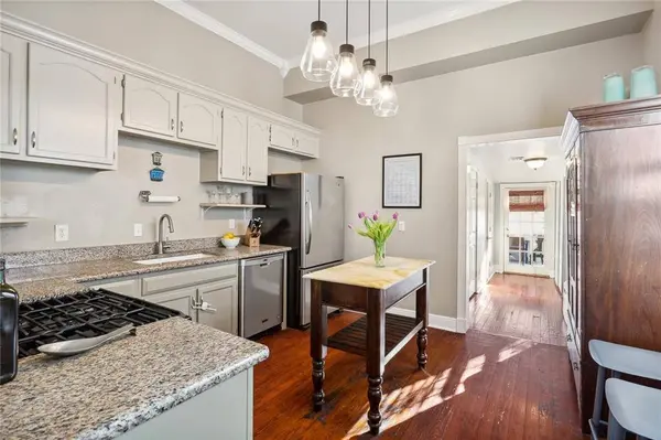 735 VALENCE ST, New Orleans, LA 70115