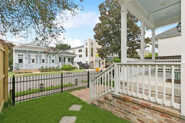 3728 LAUREL ST, New Orleans, LA 70115