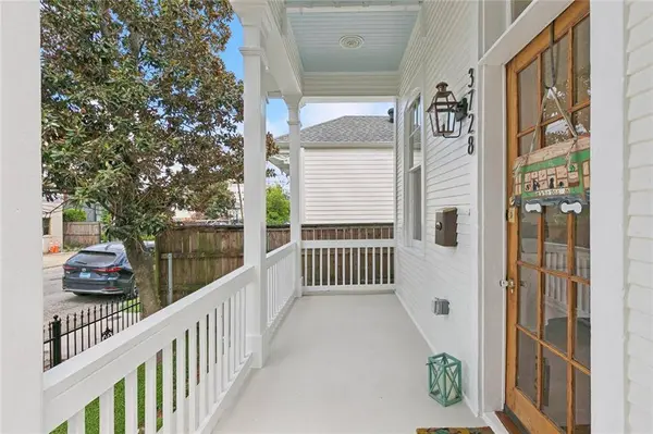 3728 LAUREL ST, New Orleans, LA 70115