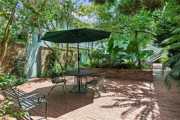1022 ST PETER ST #203, New Orleans, LA 70116
