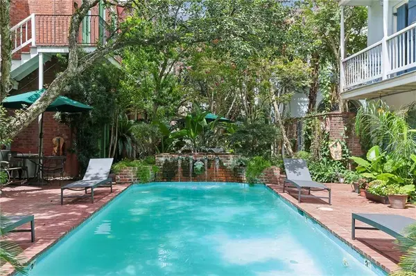 1022 ST PETER ST #203, New Orleans, LA 70116