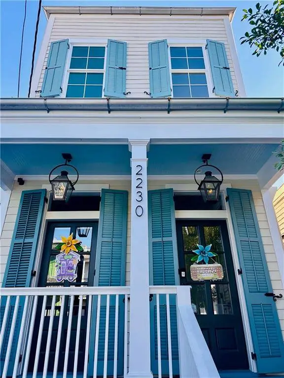 2230 CHARTRES ST, New Orleans, LA 70117