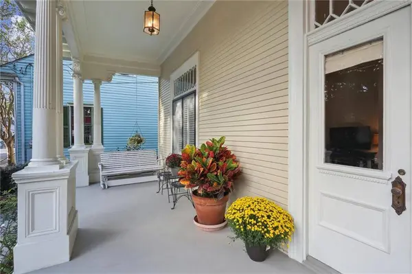 910 LOUISA ST, New Orleans, LA 70117