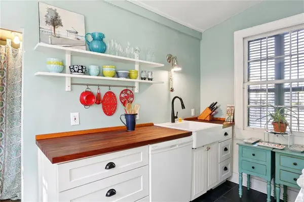 1024 MARTINIQUE ALY, New Orleans, LA 70117