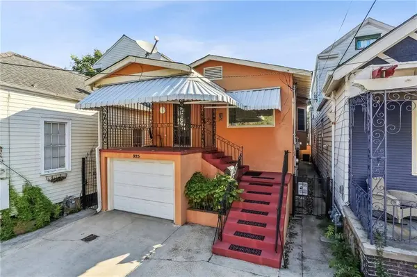 923 SPAIN ST, New Orleans, LA 70117