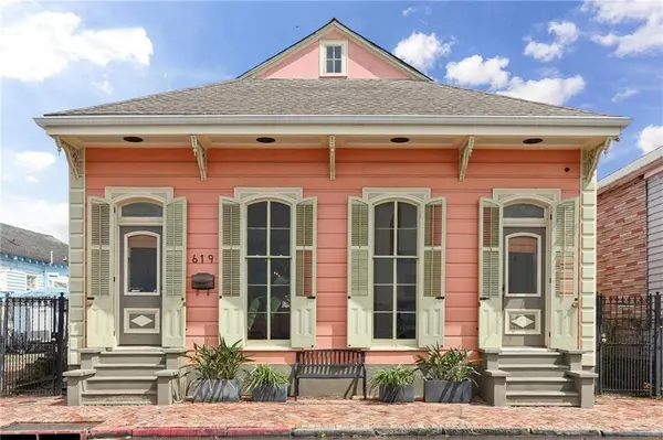 619 MONTEGUT ST, New Orleans, LA 70117