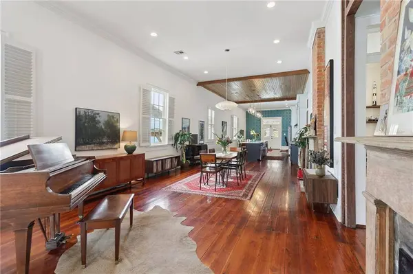 619 MONTEGUT ST, New Orleans, LA 70117