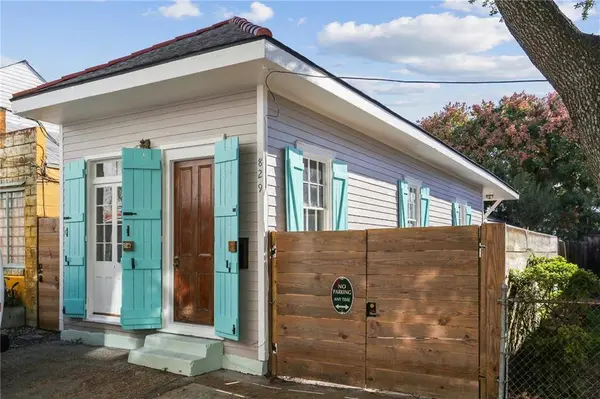 829 MONTEGUT ST, New Orleans, LA 70117