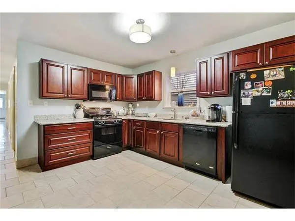 4044 BANKS ST, New Orleans, LA 70119