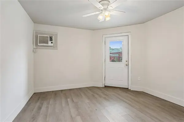 550 ST FERDINAND ST, New Orleans, LA 70116