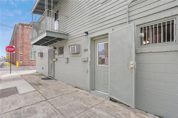 550 ST FERDINAND ST, New Orleans, LA 70116