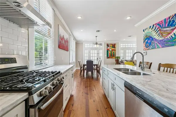 647 S PIERCE ST, New Orleans, LA 70119