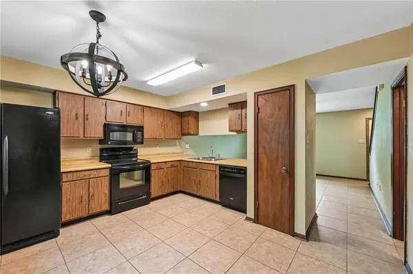 69 CRISLAUR AVE #A, Harahan, LA 70123