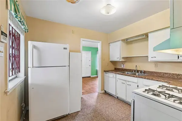 1400 DUFOSSAT ST, New Orleans, LA 70115