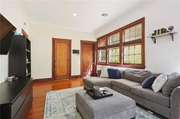 7014 SAINT CHARLES AVE #K, New Orleans, LA 70118