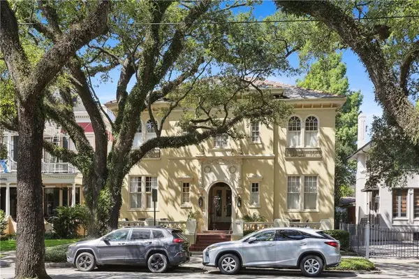7014 SAINT CHARLES AVE #K, New Orleans, LA 70118