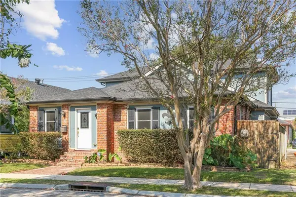 3924 STATE STREET DR, New Orleans, LA 70125