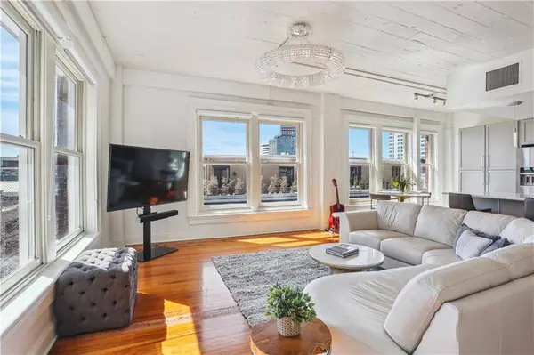 909 LAFAYETTE ST #10, New Orleans, LA 70113