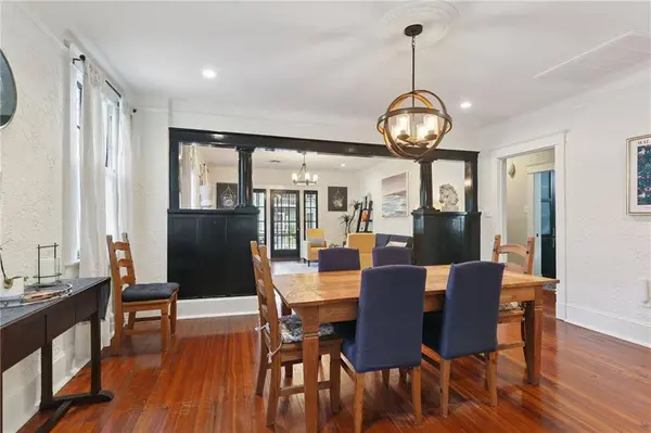 2738 CALHOUN ST, New Orleans, LA 70118
