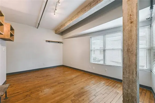 1111 S PETERS ST #308, New Orleans, LA 70130