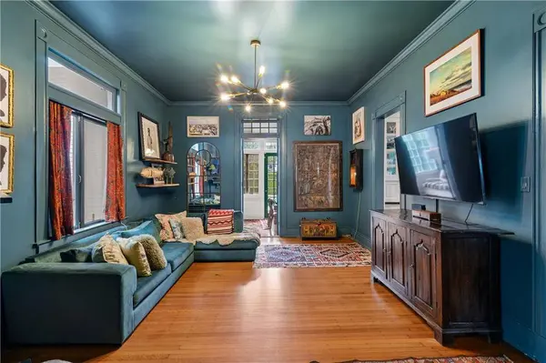 6024 PRYTANIA ST, New Orleans, LA 70118