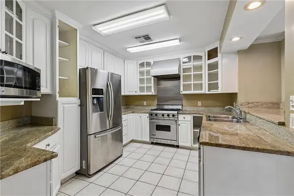 1017 HELIOS AVE, Metairie, LA 70005