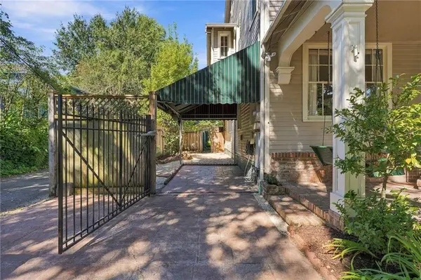 2324 PALMER AVE, New Orleans, LA 70118