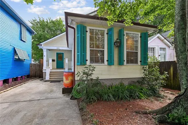 8215 BURTHE ST, New Orleans, LA 70118