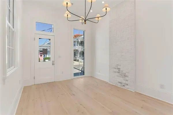 5226 MAGAZINE ST #5226, New Orleans, LA 70115