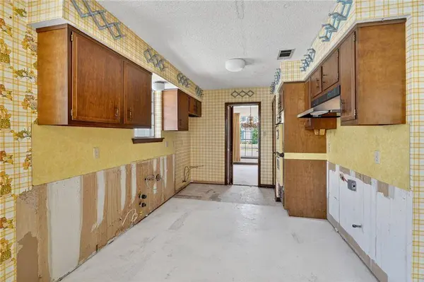 15 ANJOU DR, Kenner, LA 70065