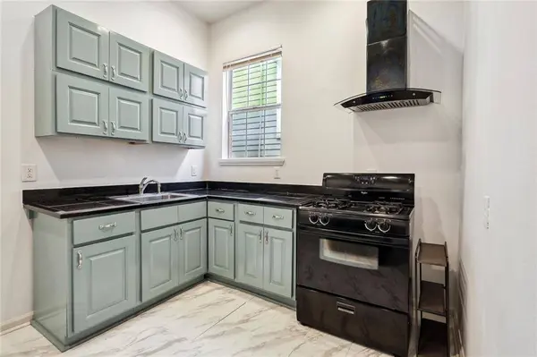 7429 FRERET ST, New Orleans, LA 70118