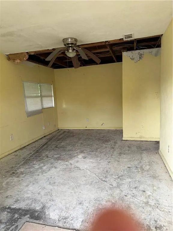 5723 PAULINE DR, New Orleans, LA 70126