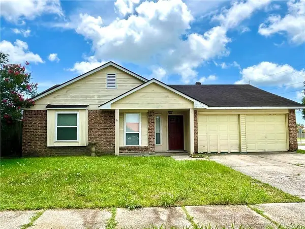 1857 STALL DR, Harvey, LA 70058