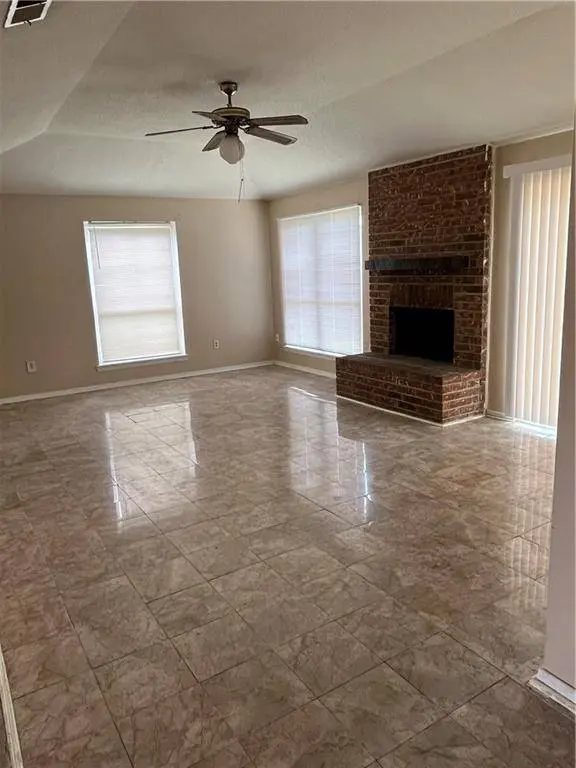 1857 STALL DR, Harvey, LA 70058