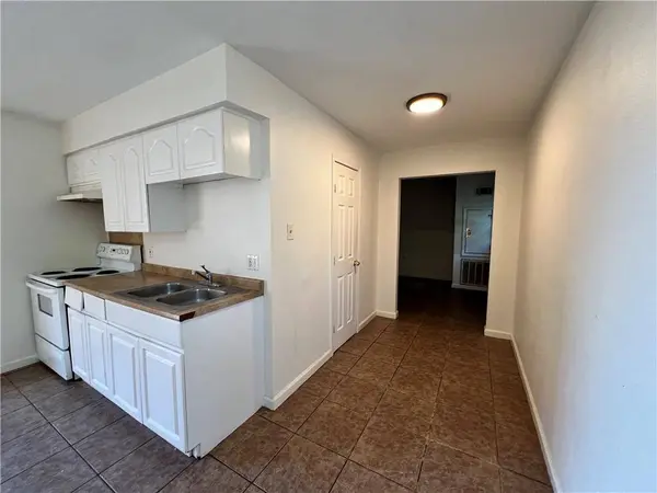 2009 PLAZA DR, Chalmette, LA 70043